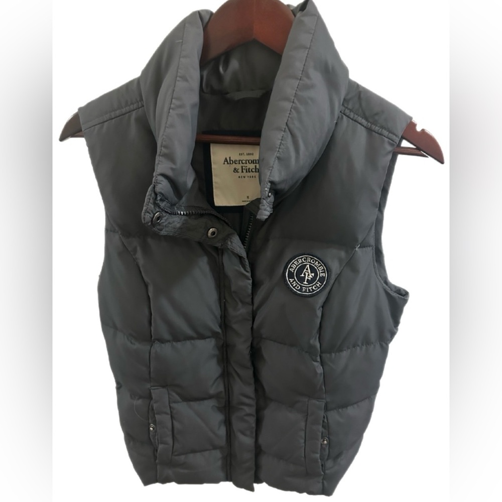 Abercrombie & Fitch Women’s Charcoal Puffer Vest (2010)